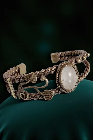 Picture of Taşı Otantik Model Doğal Taşlı El Yapımı Kadın Bakır Bileklik